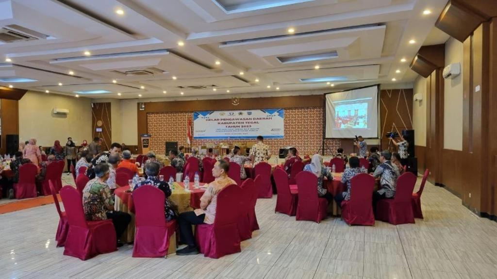 Grand Dian Hotel Slawi Tegal  Exterior foto